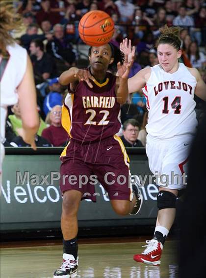 Thumbnail 3 in Lovejoy vs. Fairfield (UIL 3A Semifinal) photogallery.