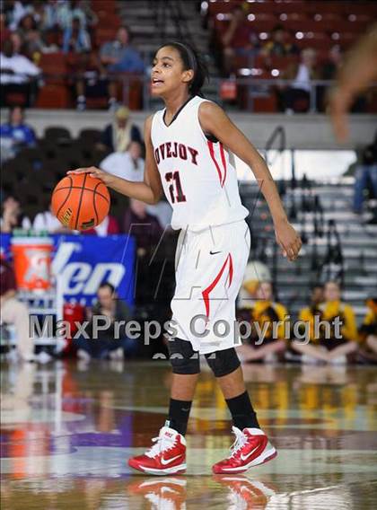 Thumbnail 3 in Lovejoy vs. Fairfield (UIL 3A Semifinal) photogallery.