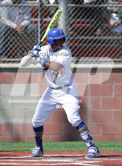 Thumbnail 3 in Bishop Amat vs. Santiago (Boras Classic) photogallery.