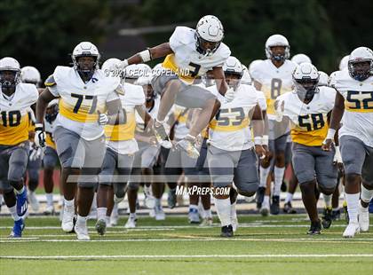 Thumbnail 1 in Wheeler @ Sprayberry photogallery.
