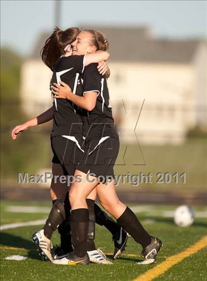 Thumbnail 1 in Freedom vs Woodgrove (District Semifinal) photogallery.