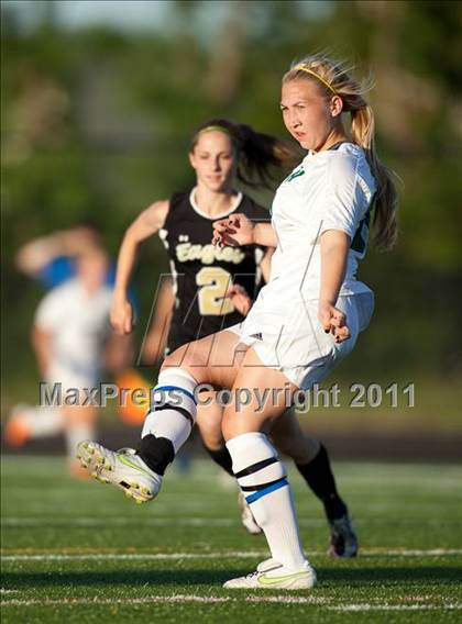 Thumbnail 2 in Freedom vs Woodgrove (District Semifinal) photogallery.