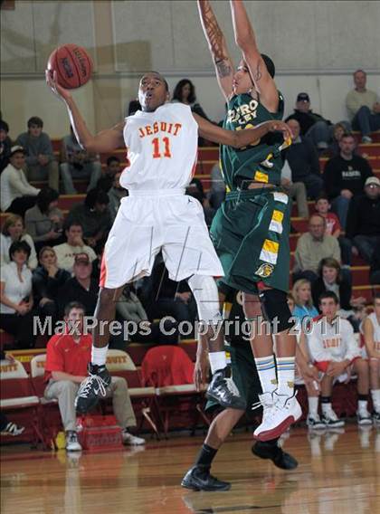 Thumbnail 1 in Jesuit vs Castro Valley (Father Kelly Tribute) photogallery.