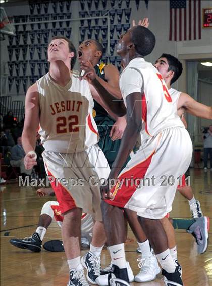 Thumbnail 2 in Jesuit vs Castro Valley (Father Kelly Tribute) photogallery.