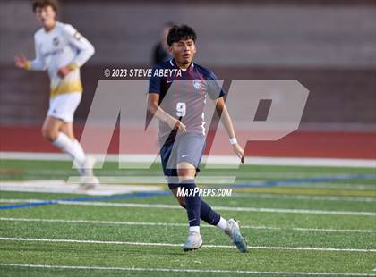 Thumbnail 1 in Arapahoe @ Cherokee Trail photogallery.