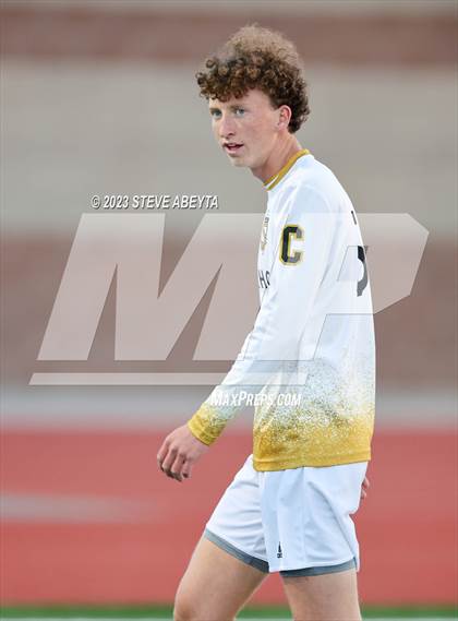 Thumbnail 1 in Arapahoe @ Cherokee Trail photogallery.