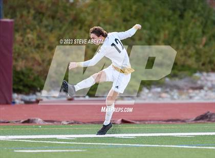 Thumbnail 2 in Arapahoe @ Cherokee Trail photogallery.
