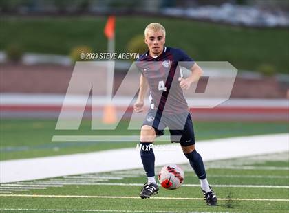 Thumbnail 1 in Arapahoe @ Cherokee Trail photogallery.