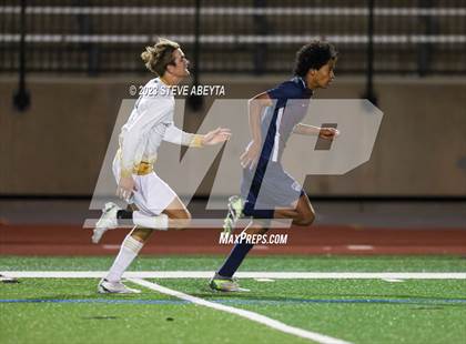Thumbnail 2 in Arapahoe @ Cherokee Trail photogallery.