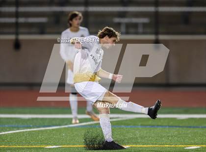 Thumbnail 1 in Arapahoe @ Cherokee Trail photogallery.
