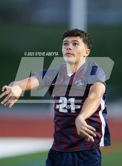 Thumbnail 3 in Arapahoe @ Cherokee Trail photogallery.