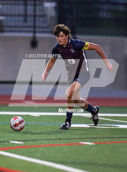 Thumbnail 2 in Arapahoe @ Cherokee Trail photogallery.