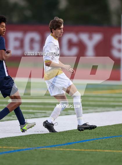 Thumbnail 1 in Arapahoe @ Cherokee Trail photogallery.
