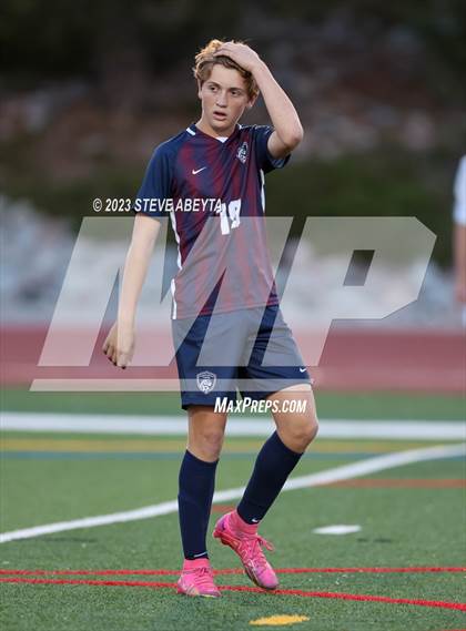Thumbnail 1 in Arapahoe @ Cherokee Trail photogallery.