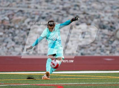 Thumbnail 2 in Arapahoe @ Cherokee Trail photogallery.
