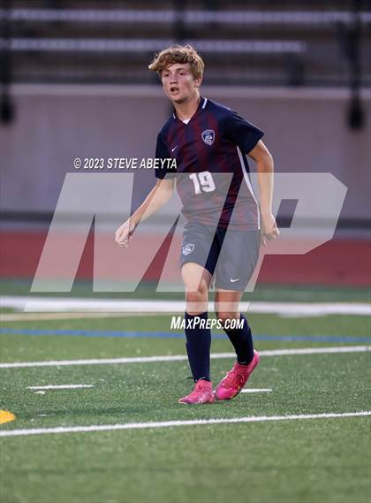 Thumbnail 2 in Arapahoe @ Cherokee Trail photogallery.