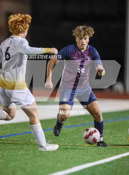 Thumbnail 1 in Arapahoe @ Cherokee Trail photogallery.