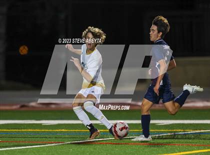 Thumbnail 2 in Arapahoe @ Cherokee Trail photogallery.