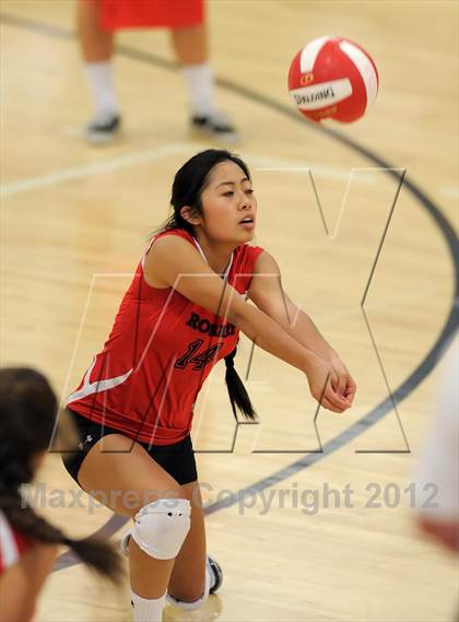Thumbnail 3 in Rosary @ Orange Lutheran photogallery.