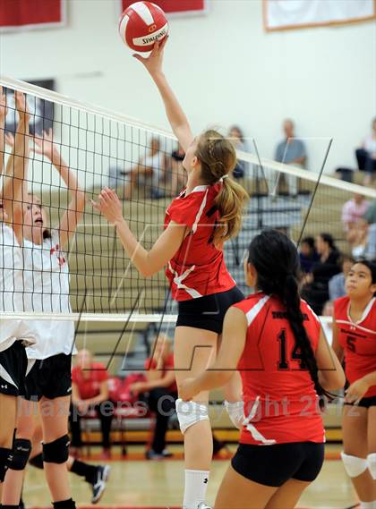 Thumbnail 3 in Rosary @ Orange Lutheran photogallery.