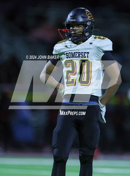 Thumbnail 3 in Somerset Academy Losee vs. Mojave (NIAA 4A Desert Final) photogallery.