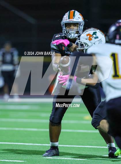 Thumbnail 3 in Somerset Academy Losee vs. Mojave (NIAA 4A Desert Final) photogallery.