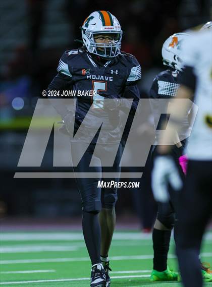 Thumbnail 2 in Somerset Academy Losee vs. Mojave (NIAA 4A Desert Final) photogallery.