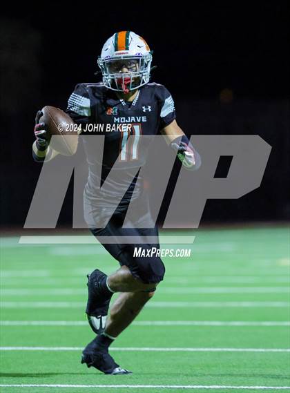 Thumbnail 3 in Somerset Academy Losee vs. Mojave (NIAA 4A Desert Final) photogallery.