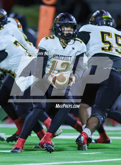 Thumbnail 2 in Somerset Academy Losee vs. Mojave (NIAA 4A Desert Final) photogallery.