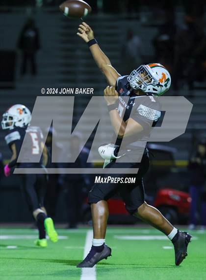Thumbnail 1 in Somerset Academy Losee vs. Mojave (NIAA 4A Desert Final) photogallery.