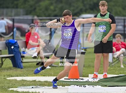 Thumbnail 2 in IHSAA Finals (Shot Put) photogallery.