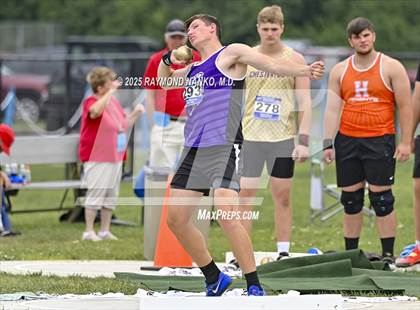 Thumbnail 2 in IHSAA Finals (Shot Put) photogallery.