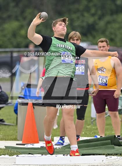 Thumbnail 1 in IHSAA Finals (Shot Put) photogallery.