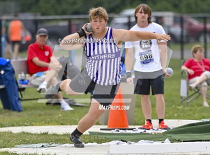 Thumbnail 3 in IHSAA Finals (Shot Put) photogallery.