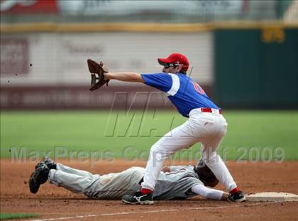Thumbnail 2 in Leander vs. Round Rock photogallery.