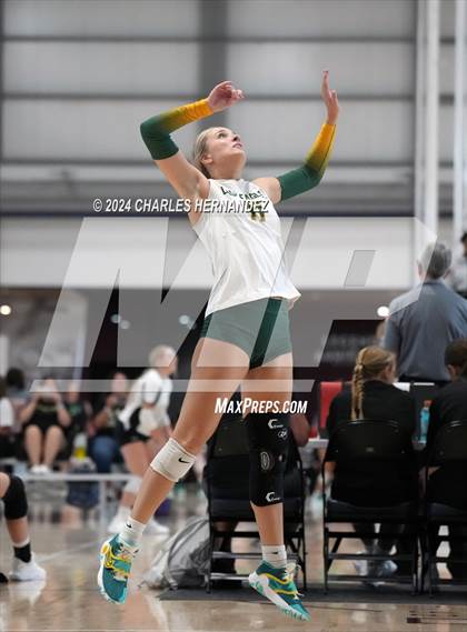 Thumbnail 2 in McCallum vs. Lexington (Legends Invitational) photogallery.