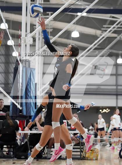 Thumbnail 1 in McCallum vs. Lexington (Legends Invitational) photogallery.