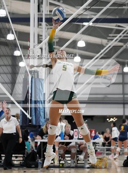 Thumbnail 2 in McCallum vs. Lexington (Legends Invitational) photogallery.