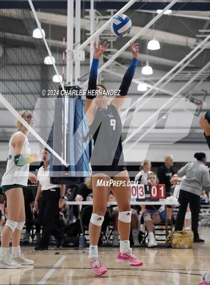 Thumbnail 2 in McCallum vs. Lexington (Legends Invitational) photogallery.
