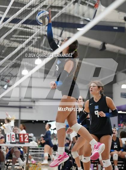 Thumbnail 2 in McCallum vs. Lexington (Legends Invitational) photogallery.