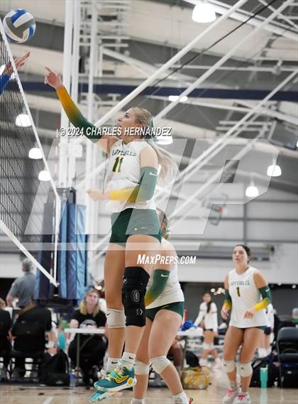 Thumbnail 1 in McCallum vs. Lexington (Legends Invitational) photogallery.