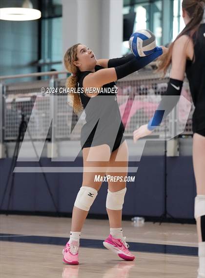 Thumbnail 3 in McCallum vs. Lexington (Legends Invitational) photogallery.