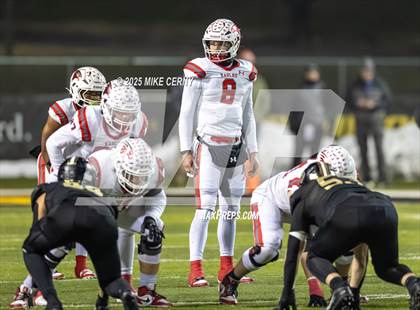 Thumbnail 2 in Lee's Summit vs. Nixa (MSHSAA Class 6 Final) photogallery.