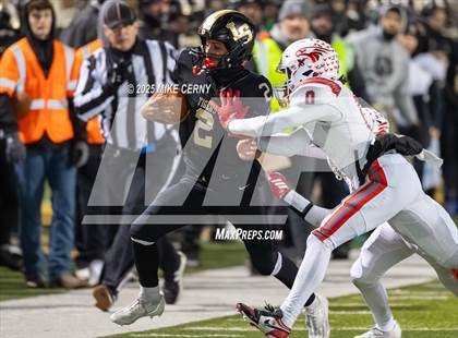 Thumbnail 3 in Lee's Summit vs. Nixa (MSHSAA Class 6 Final) photogallery.