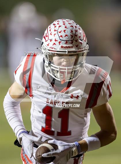 Thumbnail 3 in Lee's Summit vs. Nixa (MSHSAA Class 6 Final) photogallery.