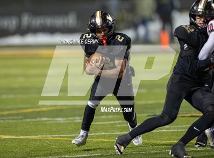 Thumbnail 3 in Lee's Summit vs. Nixa (MSHSAA Class 6 Final) photogallery.