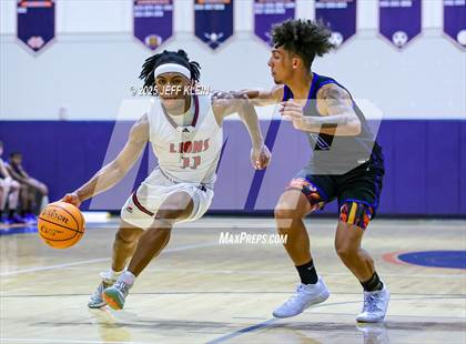 Thumbnail 1 in Wellington vs Chaminade-Madonna (Holiday Classic of the Palm Beaches) photogallery.