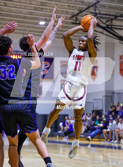 Thumbnail 1 in Wellington vs Chaminade-Madonna (Holiday Classic of the Palm Beaches) photogallery.
