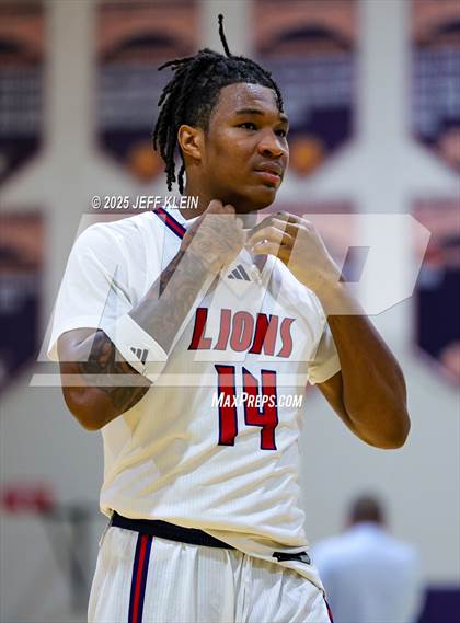 Thumbnail 2 in Wellington vs Chaminade-Madonna (Holiday Classic of the Palm Beaches) photogallery.