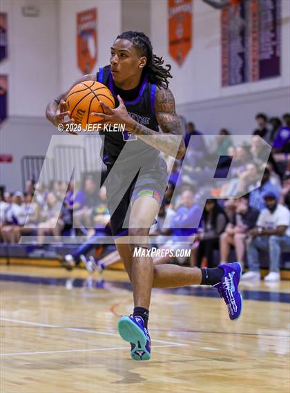 Thumbnail 1 in Wellington vs Chaminade-Madonna (Holiday Classic of the Palm Beaches) photogallery.